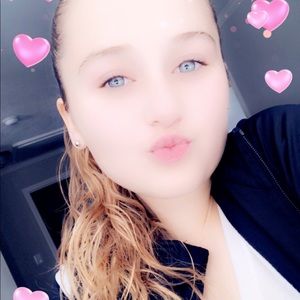 Meet your Posher, Amber